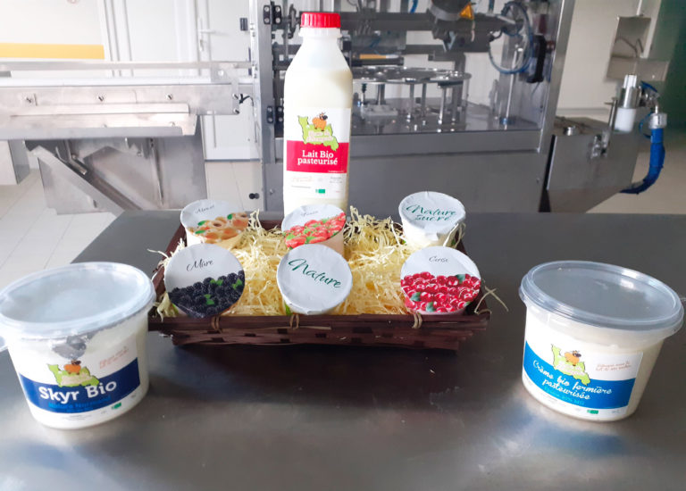 Skyr bio, crème fraîche bio, lait bio et yaourt bio de la Ferme de l'Orangerie